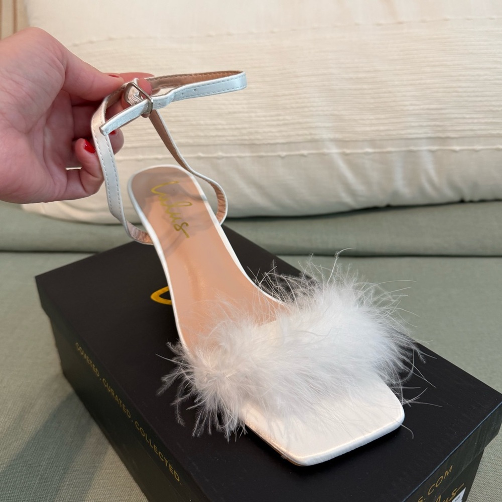 Lulu's White Feathered Heels with Stiletto (never worn)
